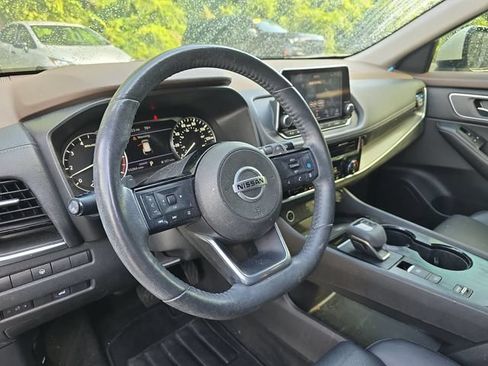 Used 2021 Nissan Rogue SV w/ Premium Package FWD image 14