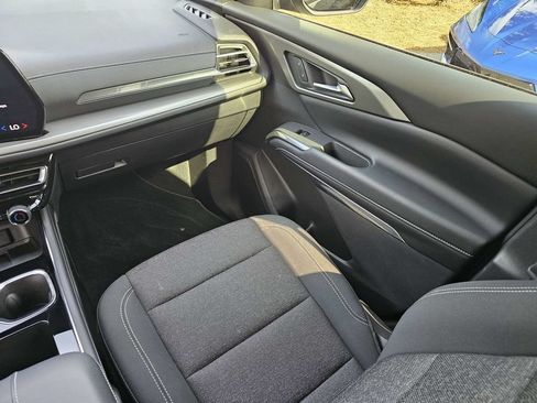 Used 2026 Chevrolet Traverse LT w/ Midnight/Sport Edition FWD image 18
