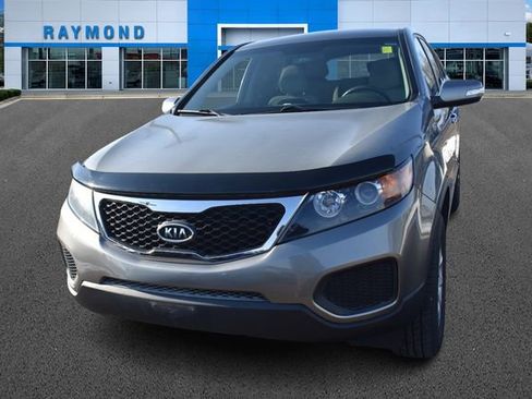 Used 2012 Kia Sorento LX image 7