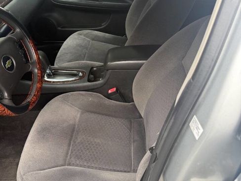Used 2016 Chevrolet Impala LT image 18