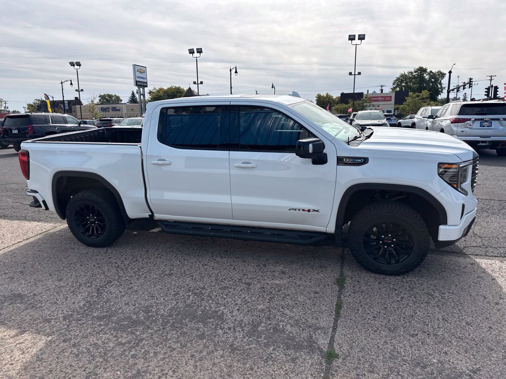Used 2022 GMC Sierra 1500 AT4X AWD/4WD image 8
