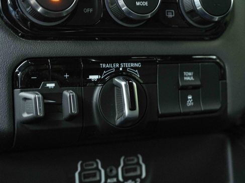 Used 2021 RAM 1500 Lone Star RWD image 32