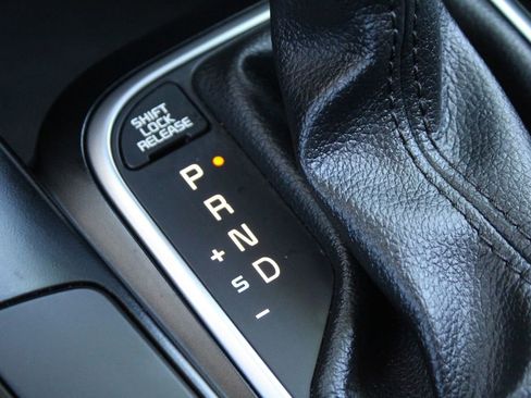 Certified 2025 Kia Soul LX image 33