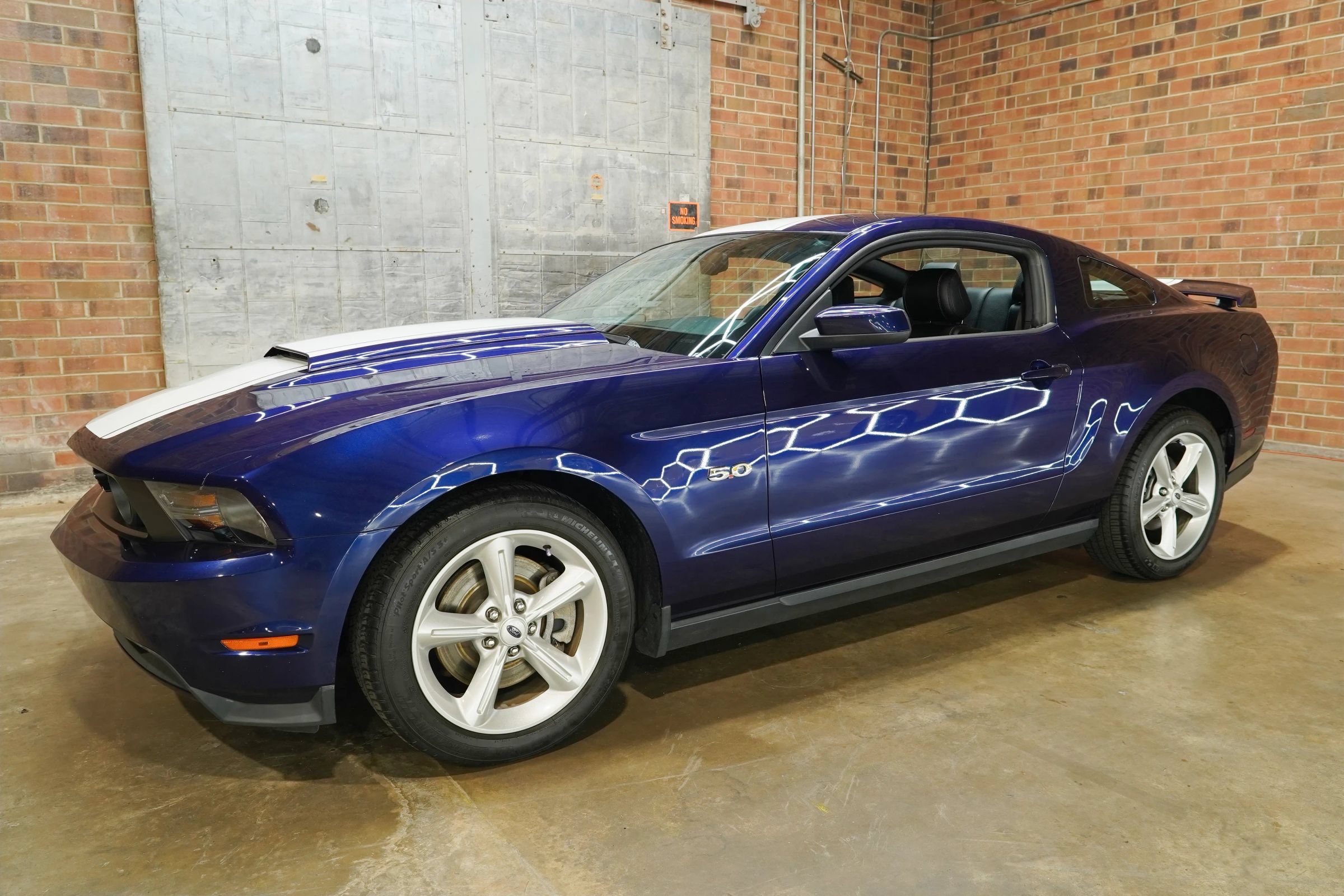 Used 2012 Ford Mustang GT Premium w/ GT Coupe Accessory Pkg 4 RWD image 7