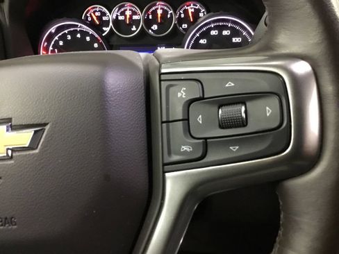 Used 2022 Chevrolet Silverado 1500 LTZ AWD/4WD image 34