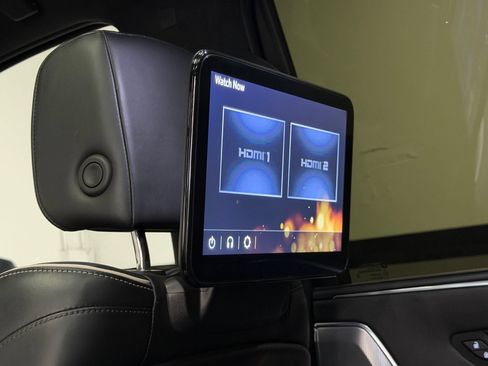 Used 2022 Cadillac Escalade Sport Platinum w/ Heavy-Duty Trailer Package AWD/4WD image 37