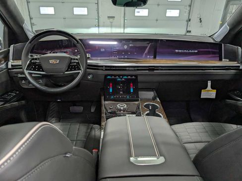 New 2026 Cadillac Escalade Platinum Sport w/ LPO, ONYX Package image 12