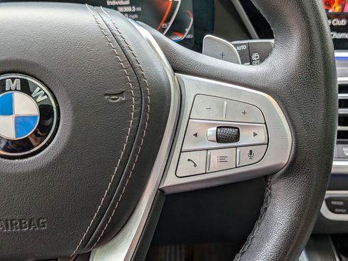Used 2022 BMW X7 xDrive40i w/ Premium Package AWD/4WD image 19