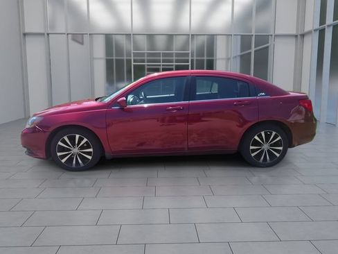 Used 2014 Chrysler 200 Touring w/ 200 S Group FWD image 5