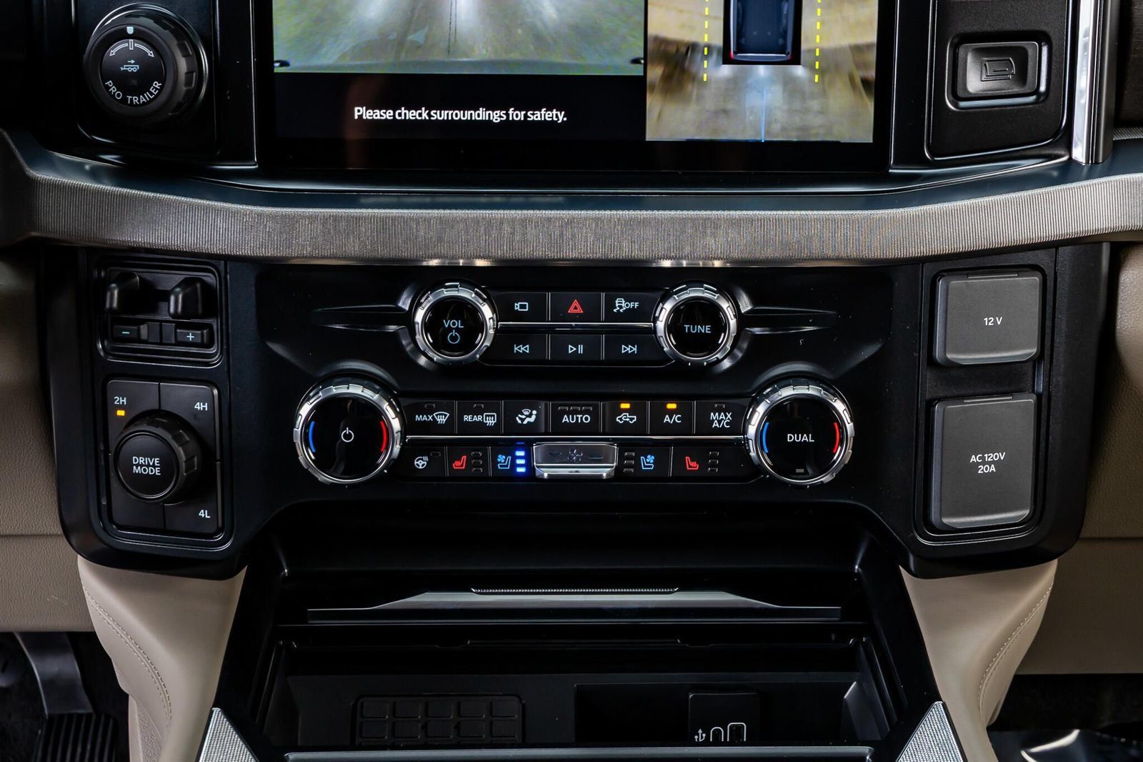 Used 2026 Ford F450 Platinum w/ Platinum Plus Package AWD/4WD image 24
