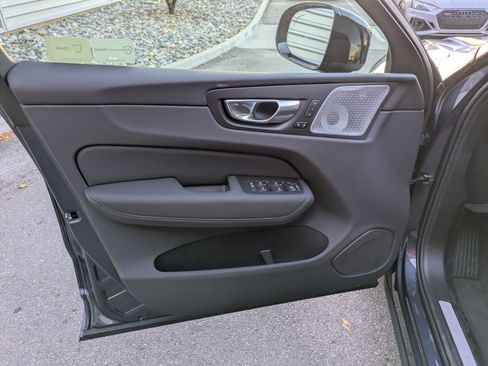 New 2026 Volvo XC60 B5 Ultra w/ Climate Package image 10