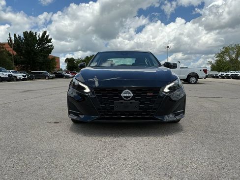 Used 2026 Nissan Altima 2.5 SR FWD image 2