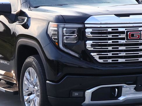 Used 2024 GMC Sierra 1500 Denali w/ Technology Package image 7