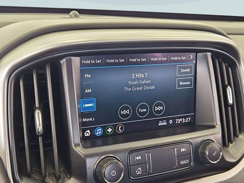 Used 2022 Chevrolet Colorado LT w/ LT Convenience Package AWD/4WD image 17