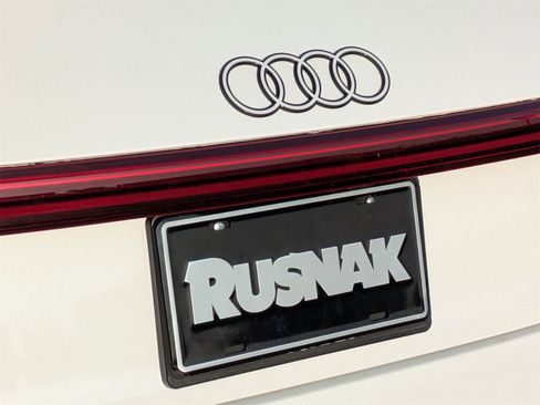 Used 2024 Audi Q8 e-tron Premium image 19