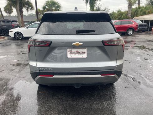 Used 2026 Chevrolet Equinox LT FWD image 4