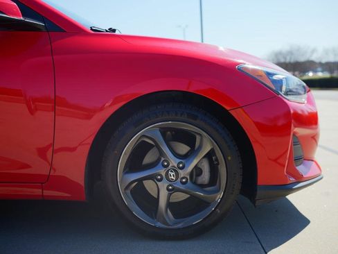 Used 2019 Hyundai Veloster 2.0 image 10