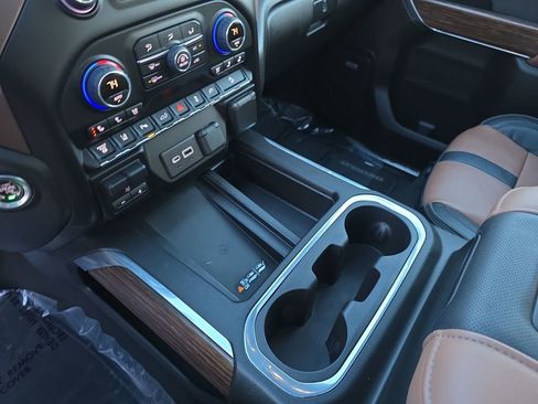 Used 2022 Chevrolet Silverado 3500 High Country w/ Z71 Off-Road Package image 25