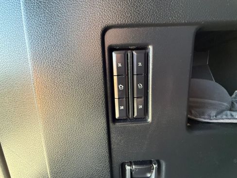 Used 2021 Lincoln Navigator Reserve AWD/4WD image 34