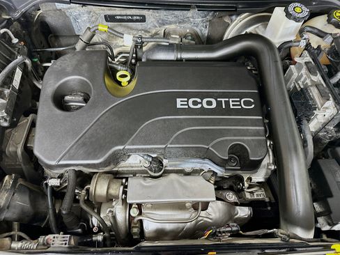 Used 2022 Chevrolet Equinox LT image 34