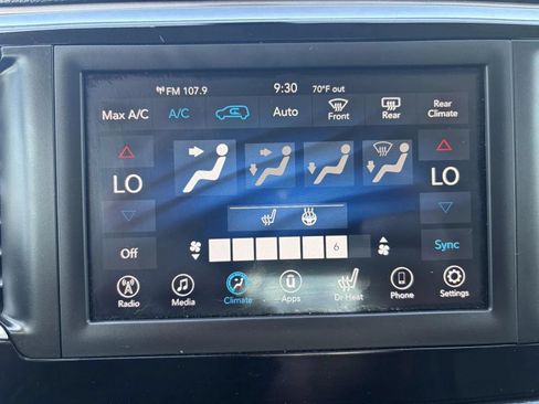 Used 2019 Chrysler Pacifica Touring-L FWD image 20