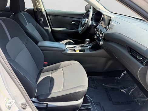 Used 2023 Nissan Sentra SV FWD image 12