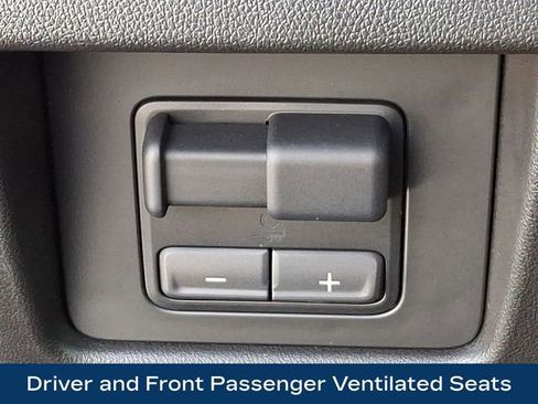 Used 2026 GMC Canyon AT4 w/ Technology Plus Package image 28