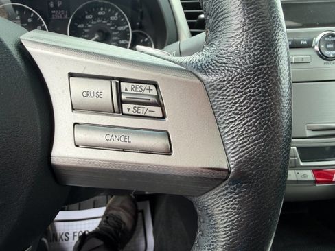 Used 2011 Subaru Legacy 2.5i Limited AWD/4WD image 21
