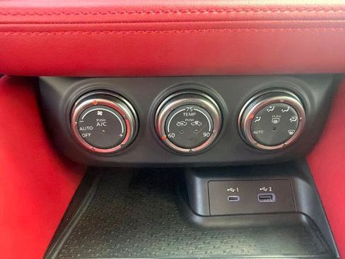 Certified 2024 Nissan Z Performance w/ Floor Mat Package RWD image 29