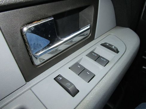 Used 2013 Ford F150 XLT w/ XLT Chrome Pkg image 36