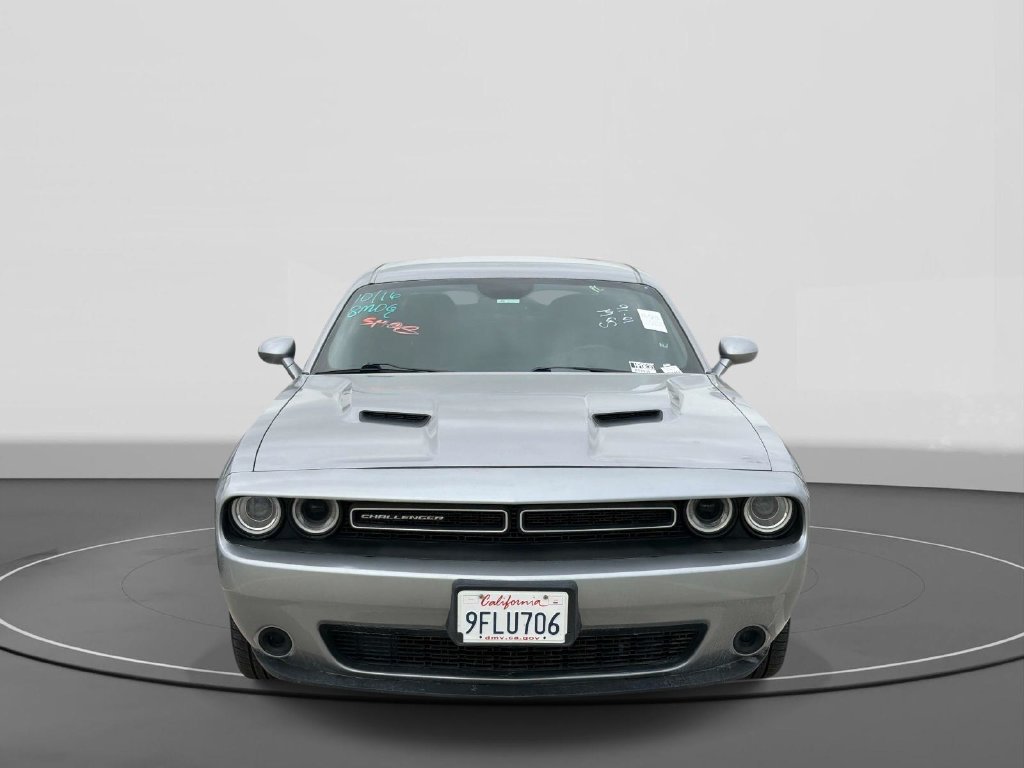 Used 2015 Dodge Challenger SXT w/ Sound Group RWD image 2