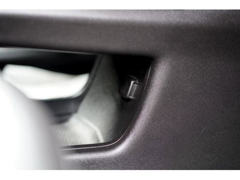 Used 2020 Cadillac XT5 Premium Luxury image 37