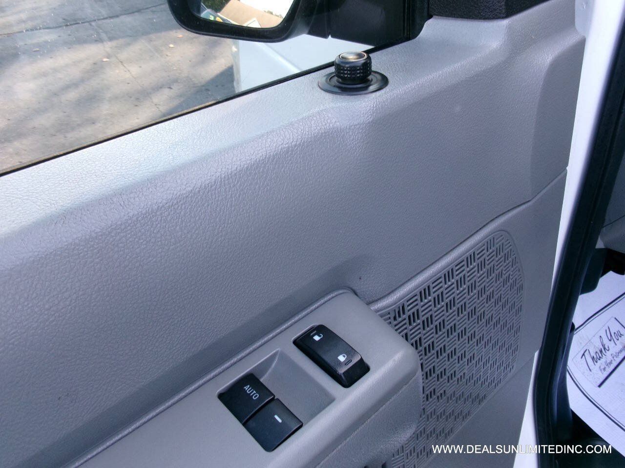 Used 2014 Ford E-250 and Econoline 250 w/ Power Group RWD image 10