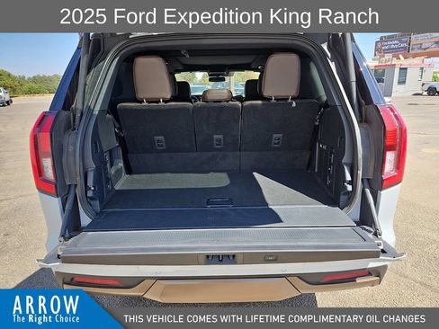 Used 2025 Ford Expedition King Ranch AWD/4WD image 18