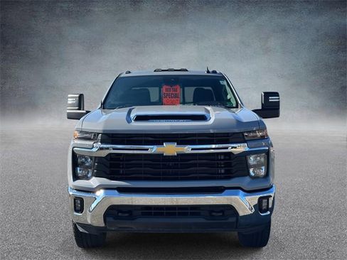 Used 2024 Chevrolet Silverado 3500 LT w/ Convenience Package image 6