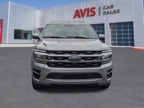 Used 2024 Ford Expedition Limited image 2