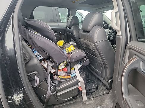 Used 2014 GMC Acadia Denali image 8