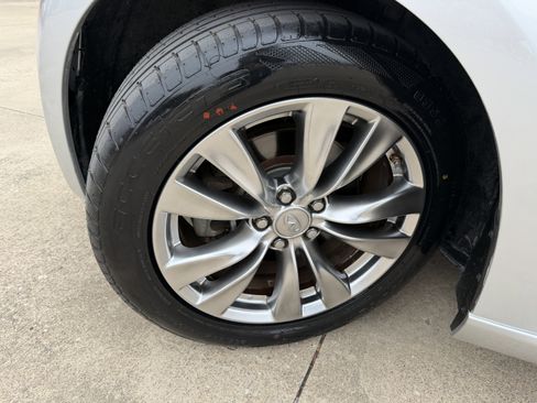 Used 2011 Nissan 370Z Coupe image 30