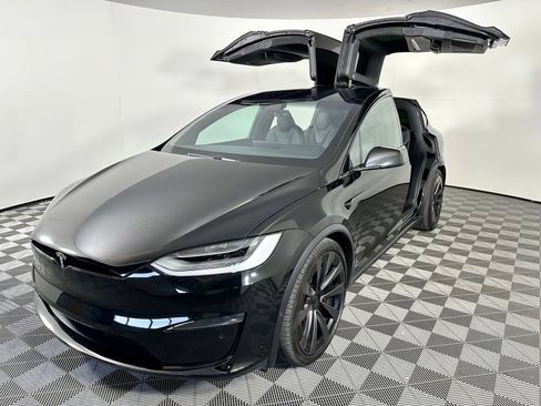 Used 2023 Tesla Model X AWD/4WD image 38