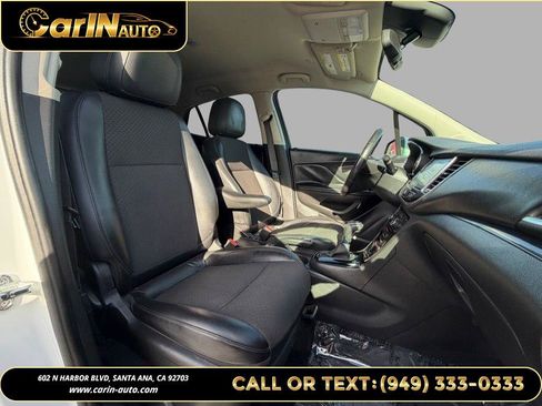 Used 2020 Buick Encore Preferred FWD image 14