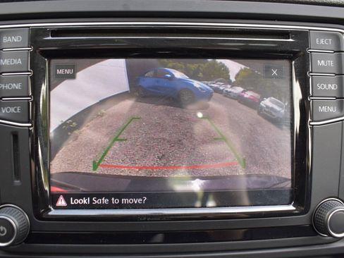 Used 2017 Volkswagen Jetta SE image 24