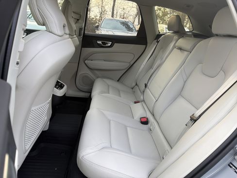 Used 2026 Volvo XC60 B5 Ultra w/ Protection Package Premier image 32