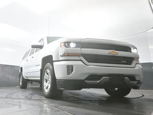 Used 2018 Chevrolet Silverado 1500 LT w/ All Star Edition image 27