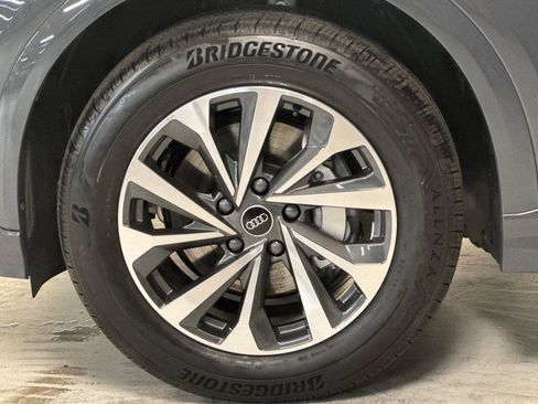 New 2025 Audi Q6 e-tron Premium Plus image 25