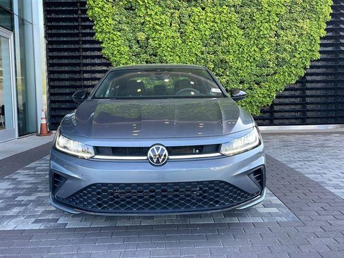 Used 2025 Volkswagen Jetta Sport FWD image 22