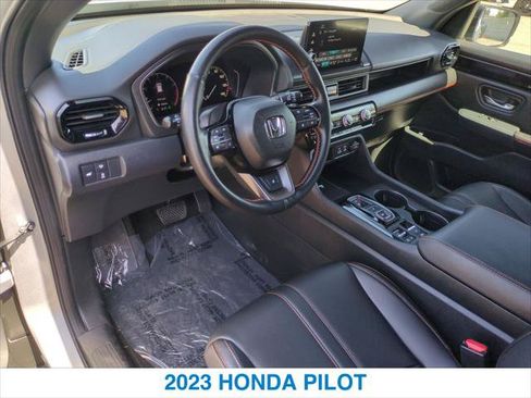 Certified 2023 Honda Pilot TrailSport image 14