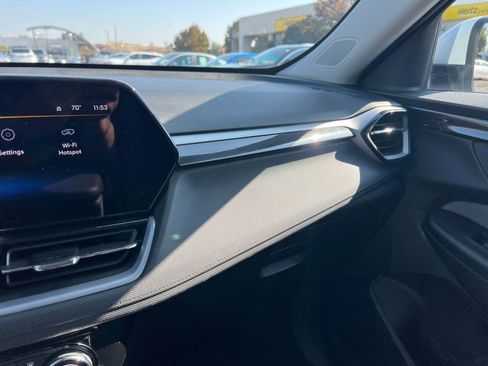 Used 2025 Chevrolet TrailBlazer LT image 33