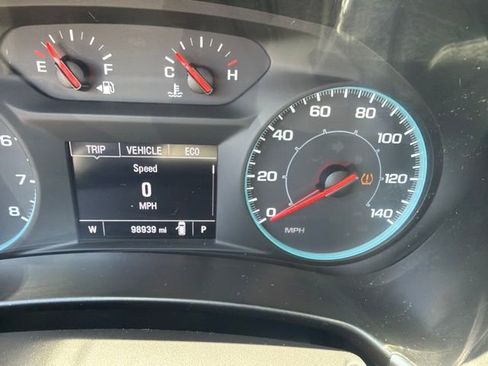 Used 2019 Chevrolet Equinox LS w/ LS Convenience Package FWD image 13