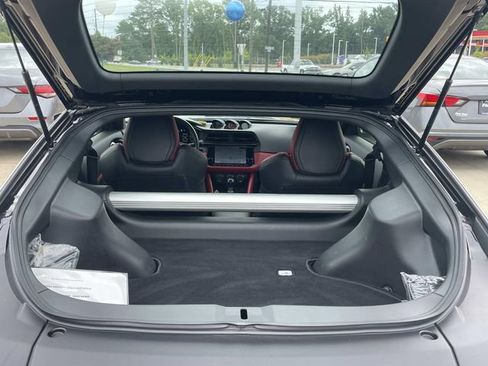 Used 2025 Nissan Z Performance w/ Floor Mat Package RWD image 7