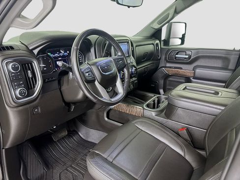 Used 2022 GMC Sierra 3500 Denali w/ Denali Ultimate Package image 7